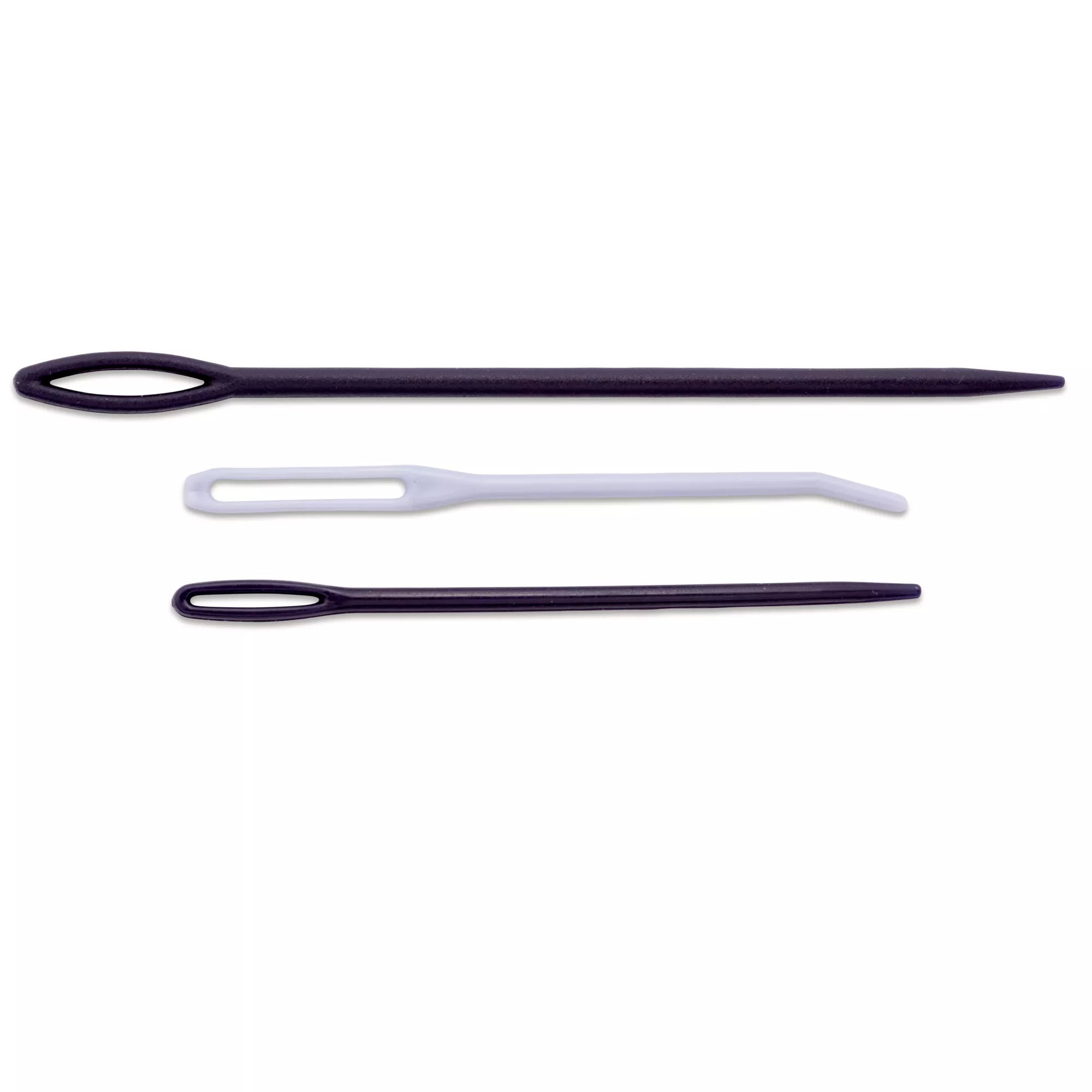 Yarn needles, plastic, assorted