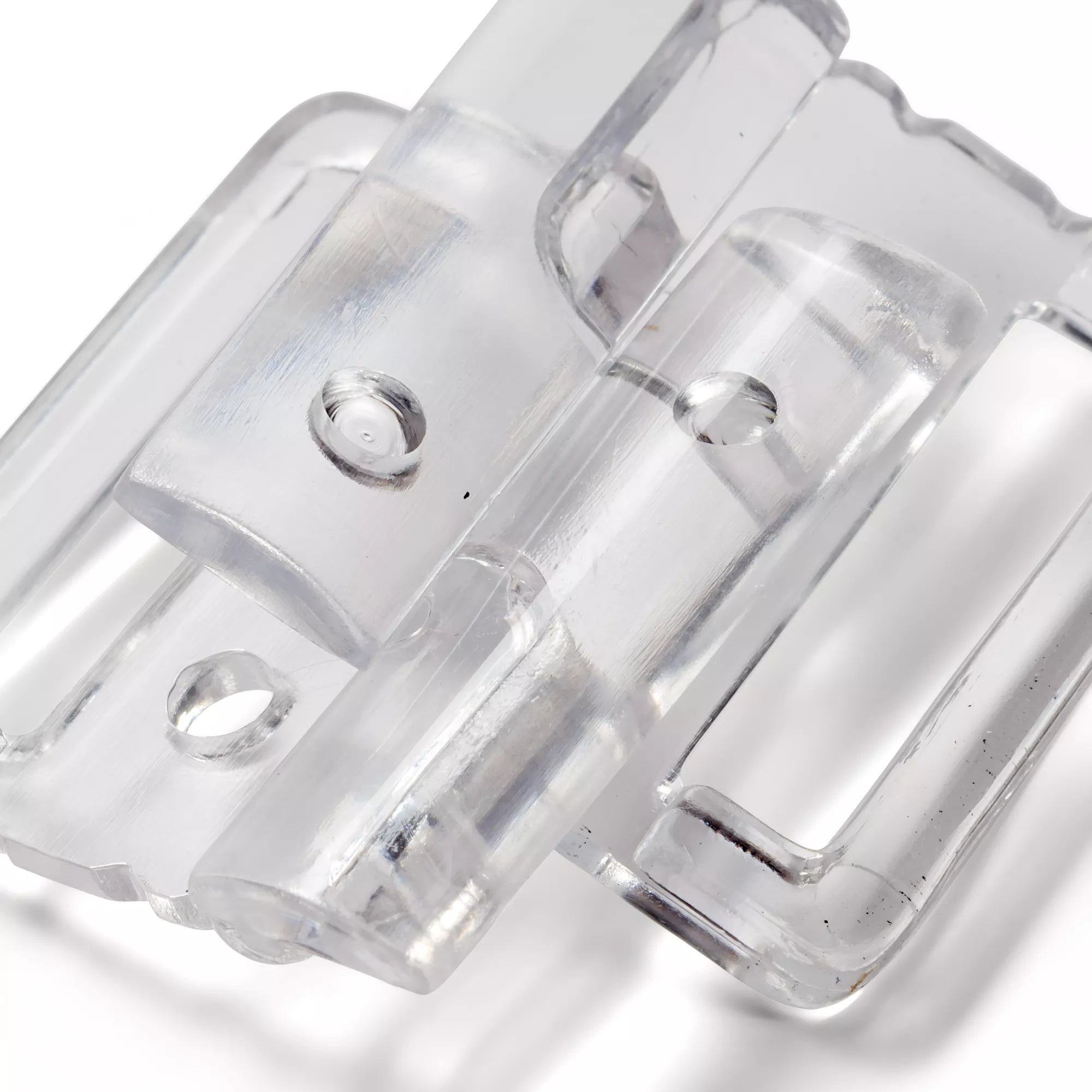 Bikini clasps, transparent