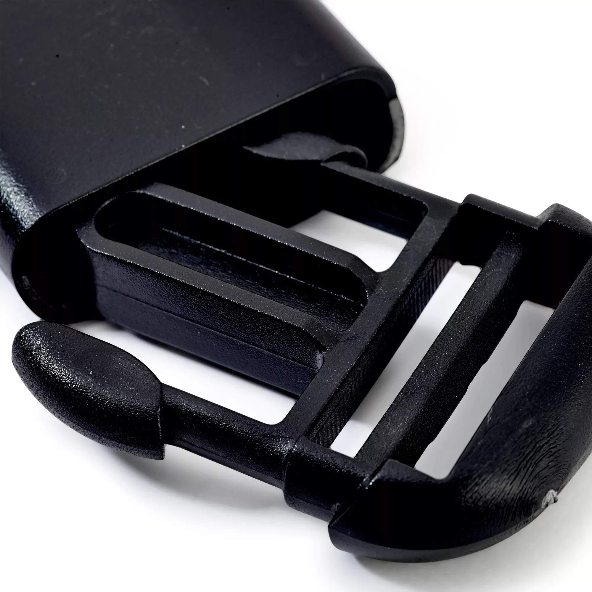 Side release buckles