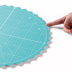 Prym Love Rotating Cutting Mat