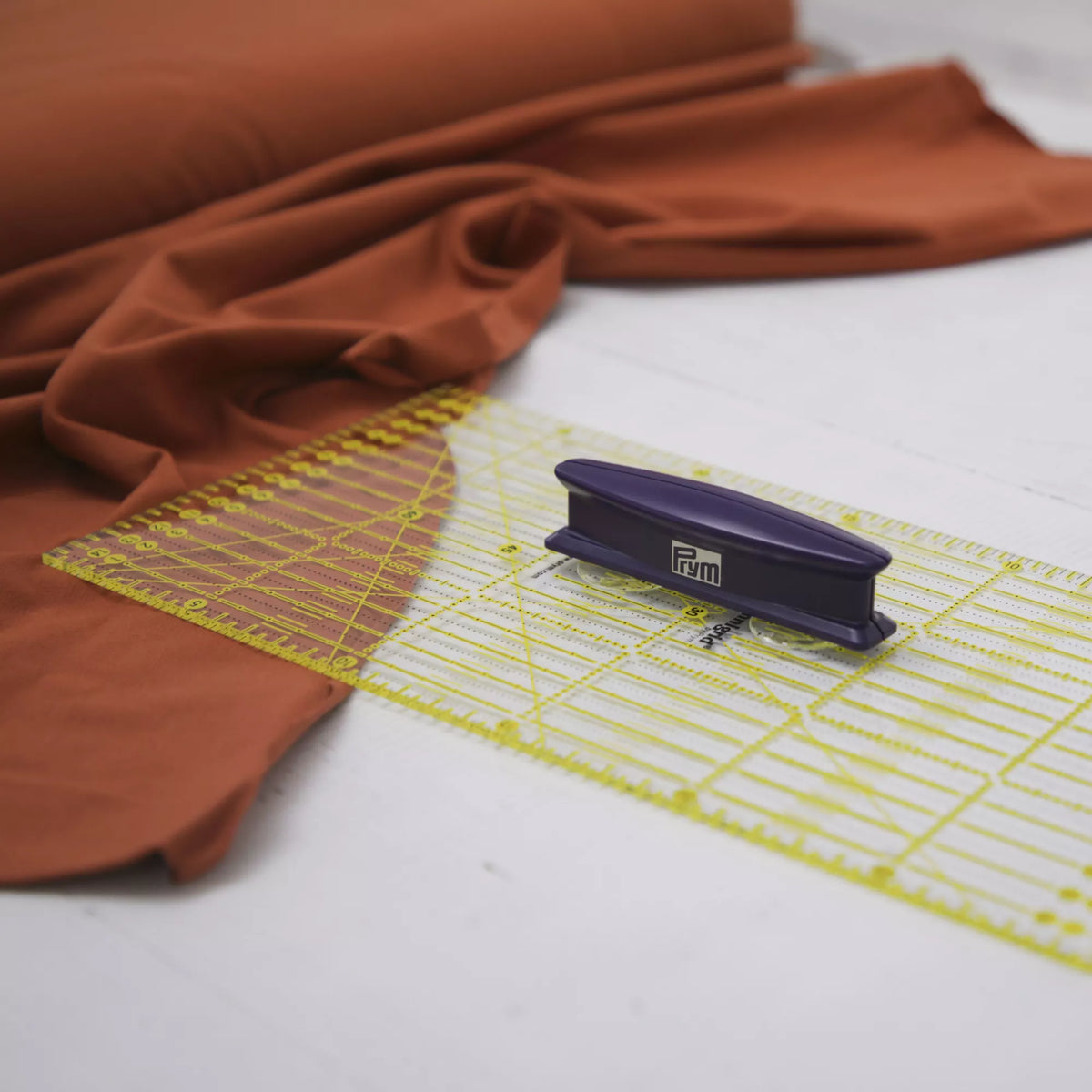 Set Universal-Lineal 15x30cm mit Lineal-Halter - transparent/gelb/violett / 343 mm x 342 mm x 96 mm / 1 Set