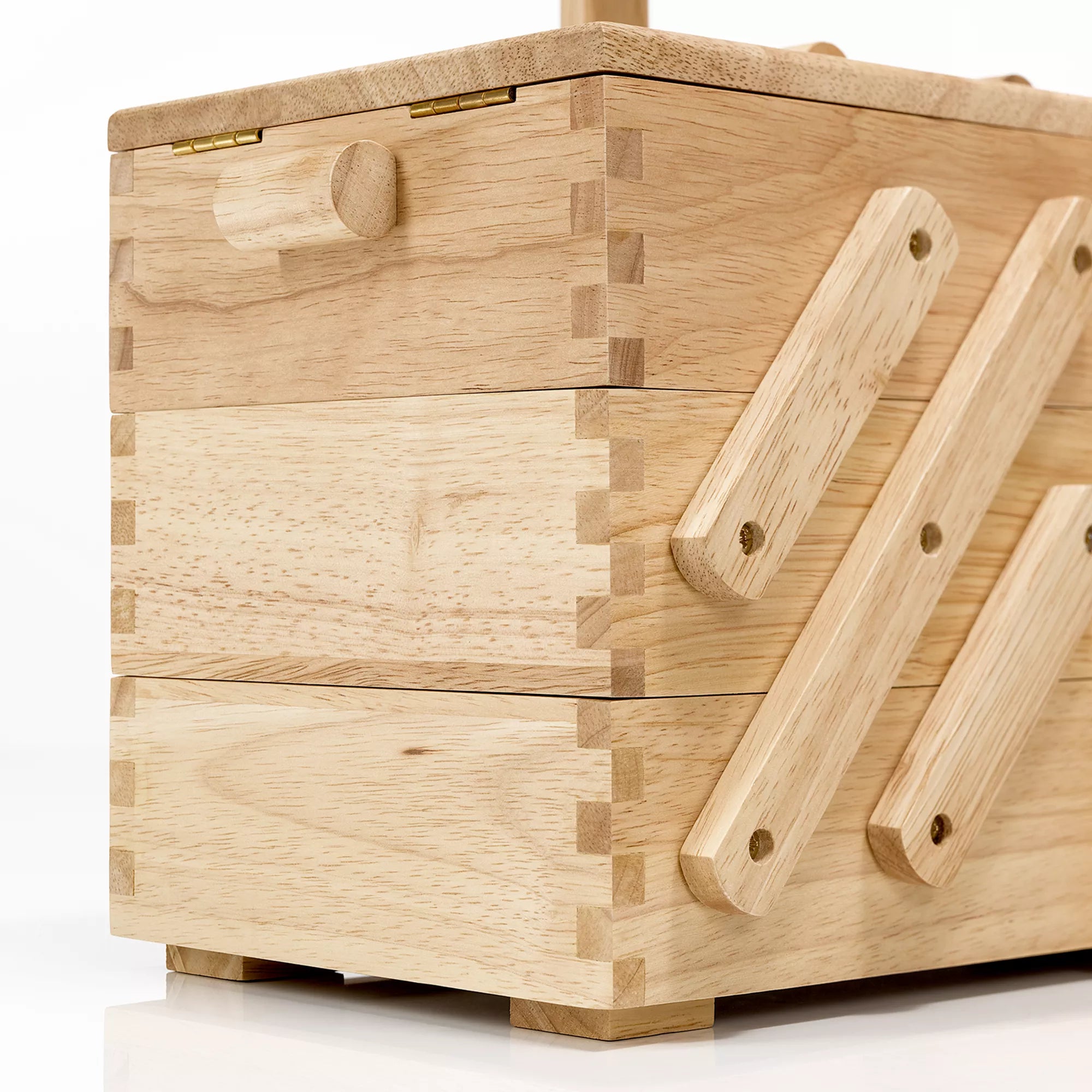 Sewing box made of light wood, M