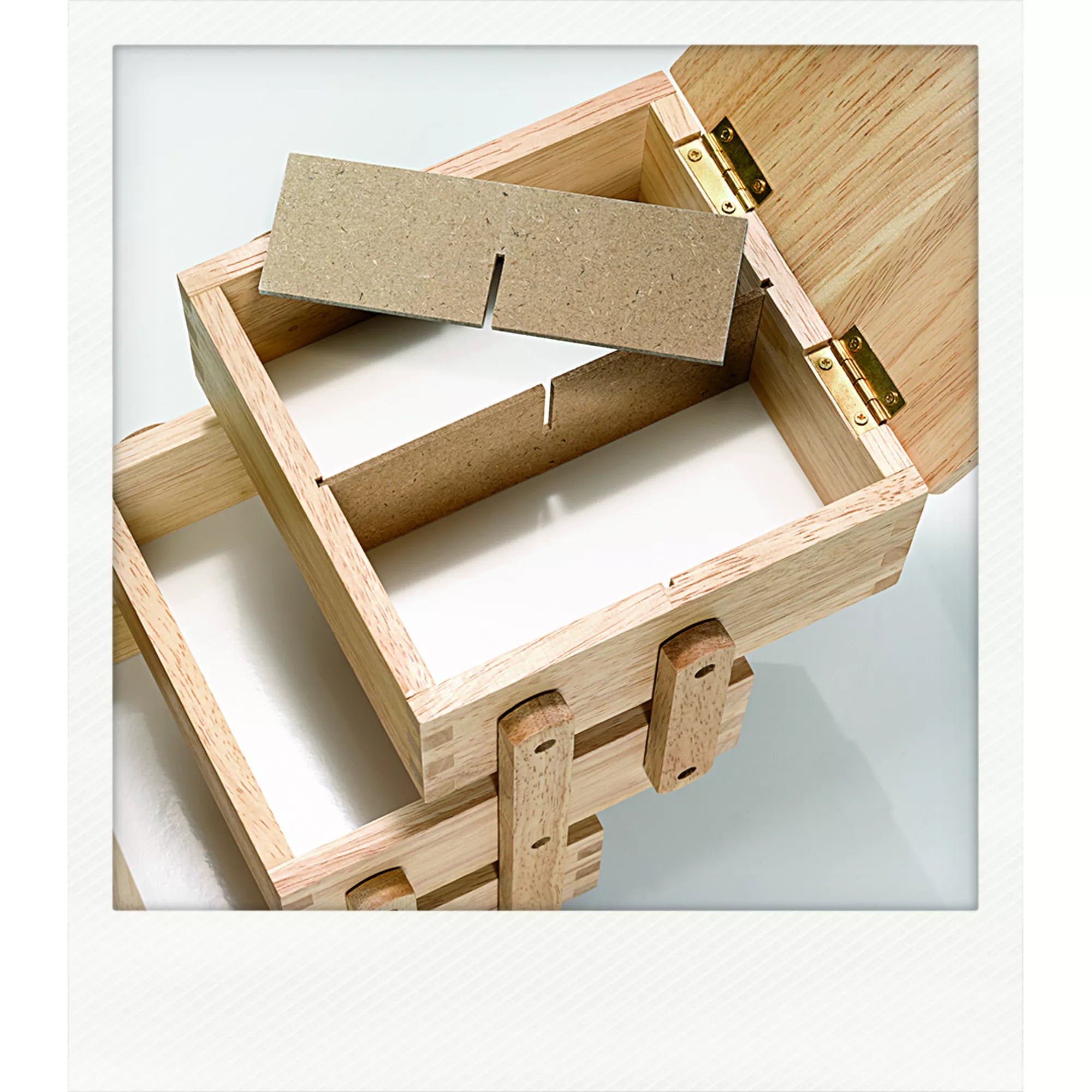 Sewing box made of light wood, M