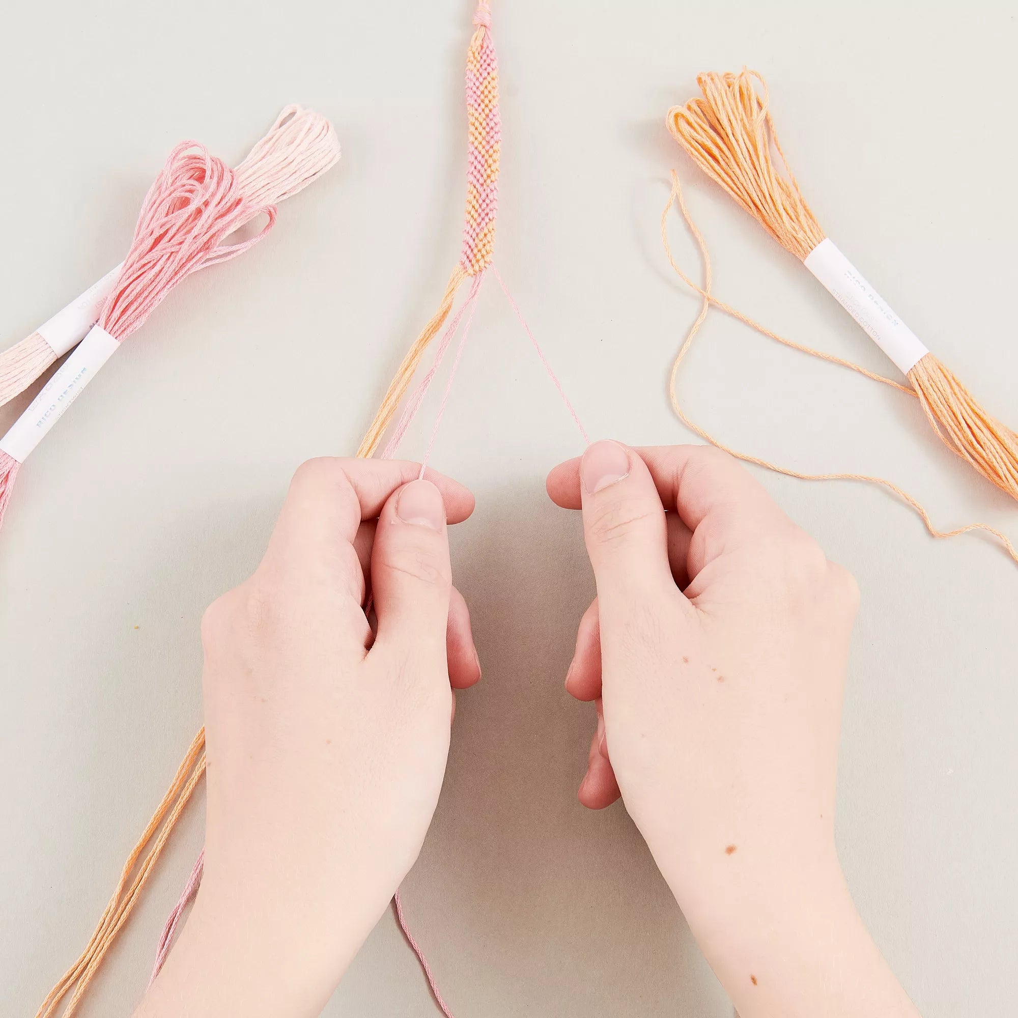 DIY Freundschaftsarmbänder Set Fashion Colours