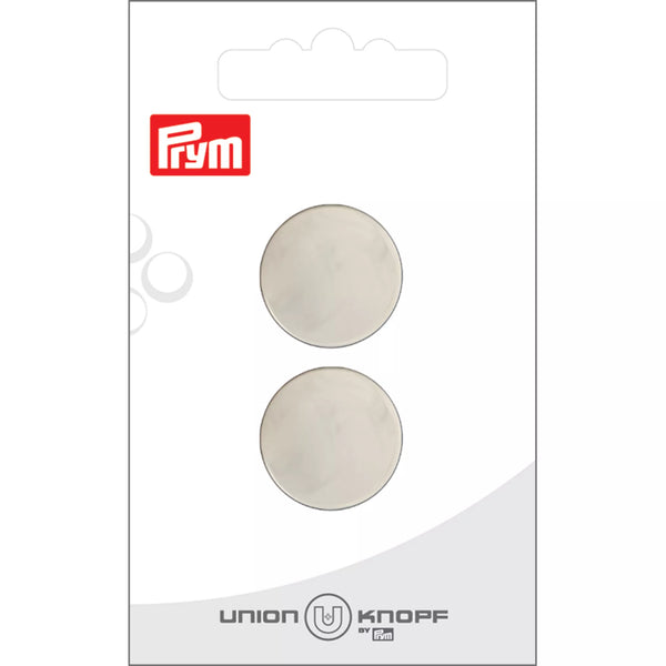 Metal button eyelet