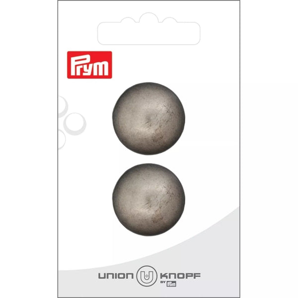 Metal button eyelet